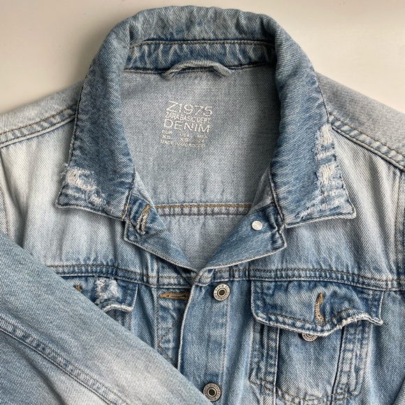 Zara | Trendy Denim Jacket - Picture 2 of 4
